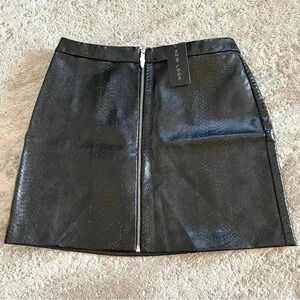 New Look NWT Faux Leather Mini Skirt Black Croc Embossed Full Zipper: 10